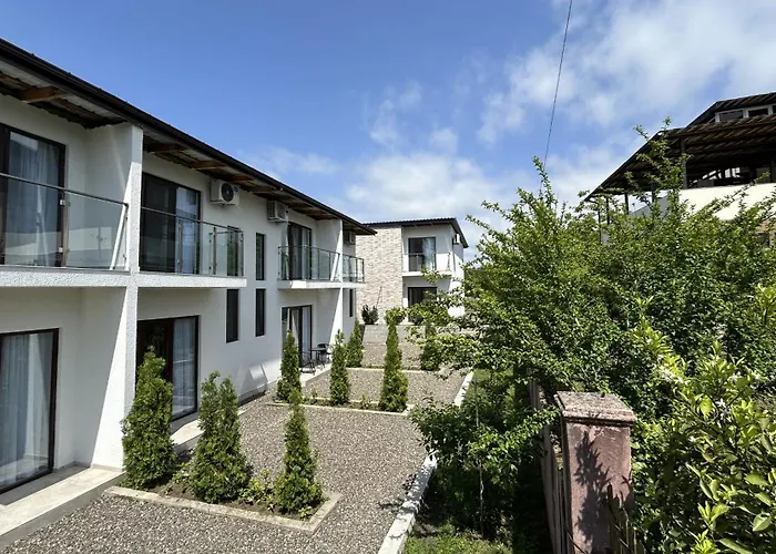 Cottages - Townhouses